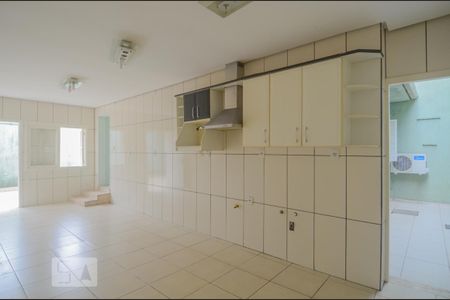 Casa à venda com 400m², 4 quartos e 4 vagasCozinha