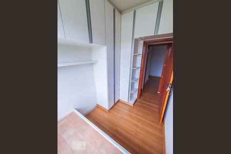Quarto 2 de apartamento para alugar com 2 quartos, 56m² em Pitangueiras, Rio de Janeiro