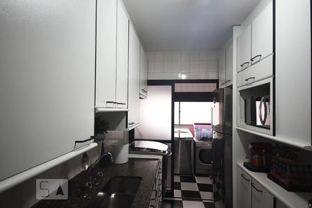 Apartamento à venda com 110m², 2 quartos e 2 vagasCozinha
