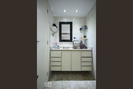 Apartamento à venda com 110m², 2 quartos e 2 vagasBanheiro Suíte 1