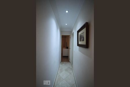 Apartamento à venda com 110m², 2 quartos e 2 vagasCorredor