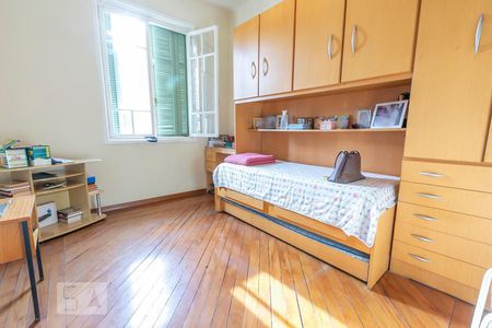 Casa à venda com 210m², 3 quartos e 2 vagasQuarto 2