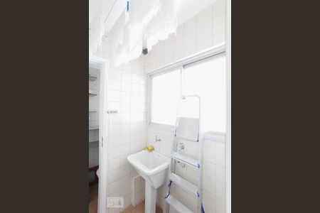 Apartamento para alugar com 65m², 2 quartos e 1 vagaÁrea de Serviço