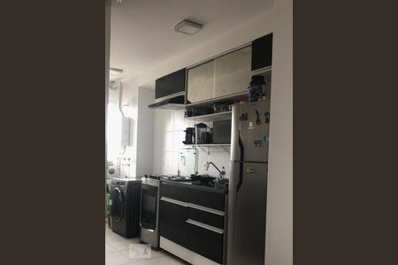 Cozinha e Área de Serviço de apartamento à venda com 2 quartos, 44m² em Cambuci, São Paulo