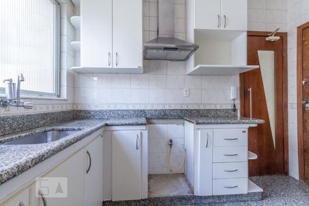 Apartamento para alugar com 95m², 3 quartos e 2 vagasCozinha