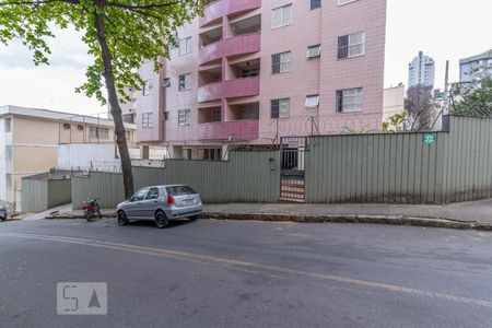 Apartamento para alugar com 95m², 3 quartos e 2 vagasFachada