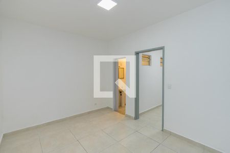 Casa para alugar com 150m², 2 quartos e 2 vagasEdícula - Quarto