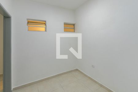 Casa para alugar com 150m², 2 quartos e 2 vagasEdícula - Sala
