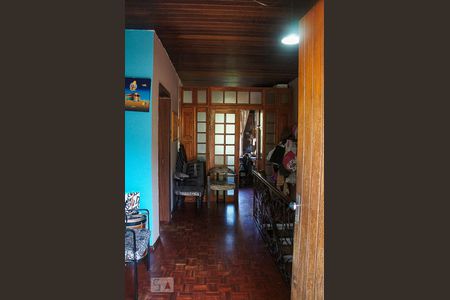 Sala de casa à venda com 4 quartos, 160m² em Teresópolis, Porto Alegre