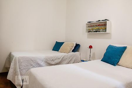 Quarto 2 de casa à venda com 3 quartos, 110m² em Vila Campo Grande, São Paulo