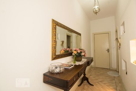 Hall de Entrada de apartamento à venda com 4 quartos, 145m² em Bela Vista, São Paulo