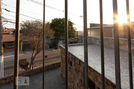 Vista da sala de casa à venda com 2 quartos, 150m² em Vila Nhocune, São Paulo