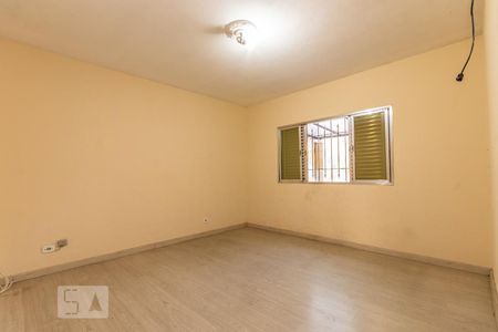 Quarto 2 de casa à venda com 2 quartos, 150m² em Vila Nhocune, São Paulo