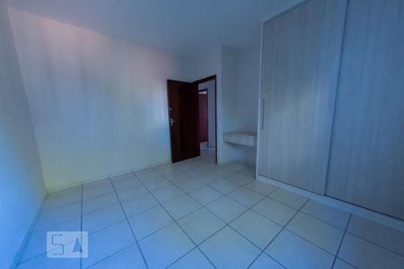 Quarto 2 de casa para alugar com 2 quartos, 150m² em Vila Madalena, São Paulo