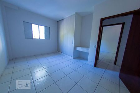 Quarto 1 de casa para alugar com 2 quartos, 150m² em Vila Madalena, São Paulo