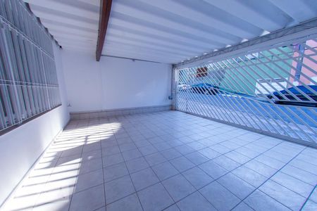 Casa para alugar com 150m², 2 quartos e 2 vagas Casa para alugar com 150m², 2 quartos e 2 vagasGaragem