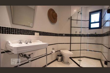 Apartamento à venda com 258m², 4 quartos e 4 vagasbanheiro