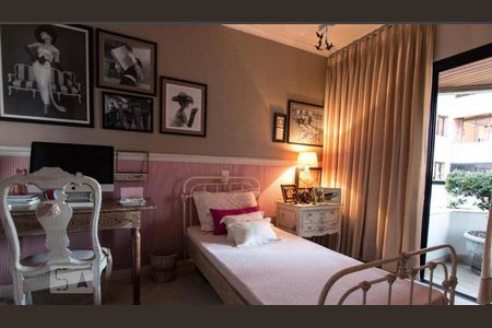 Apartamento à venda com 258m², 4 quartos e 4 vagasquarto