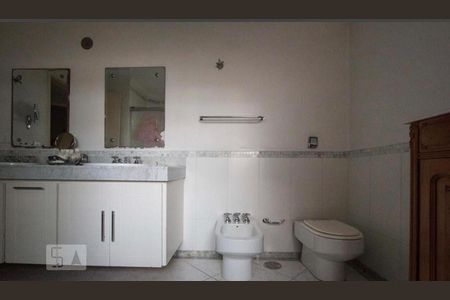 Apartamento à venda com 258m², 4 quartos e 4 vagassuite