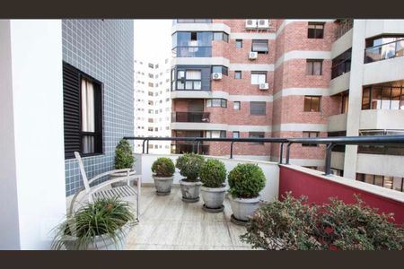 Apartamento à venda com 258m², 4 quartos e 4 vagasvaranda