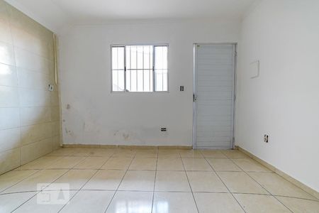 Sala e Cozinha de casa de condomínio para alugar com 1 quarto, 30m² em Vila Medeiros, São Paulo