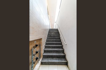 Casa de condomínio para alugar com 30m², 1 quarto e sem vagaÁrea Comum - Escadas de Entrada