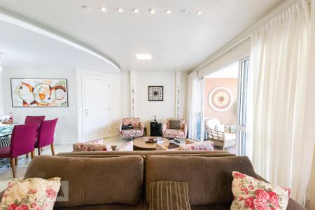 Apartamento para alugar com 125m², 3 quartos e 3 vagas Apartamento para alugar com 125m², 3 quartos e 3 vagasSala