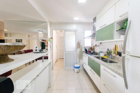 Apartamento para alugar com 125m², 3 quartos e 3 vagas Apartamento para alugar com 125m², 3 quartos e 3 vagasCozinha
