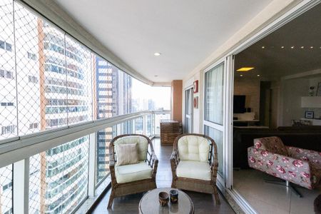 Varanda de apartamento para alugar com 3 quartos, 125m² em Vila Olímpia, São Paulo