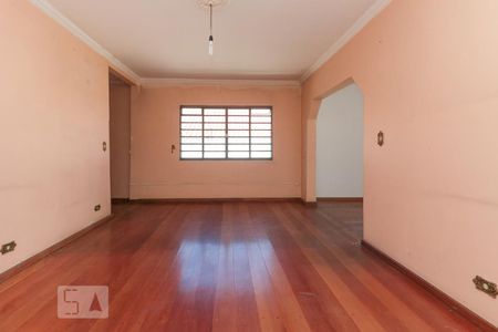 Casa à venda com 144m², 2 quartos e 2 vagas Casa à venda com 144m², 2 quartos e 2 vagasSala