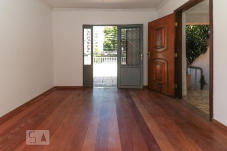 Entrada de casa à venda com 2 quartos, 144m² em Vila Madalena, São Paulo