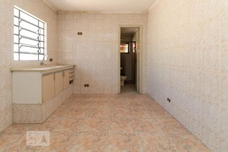 Casa à venda com 144m², 2 quartos e 2 vagas Casa à venda com 144m², 2 quartos e 2 vagasEdícula - cozinha
