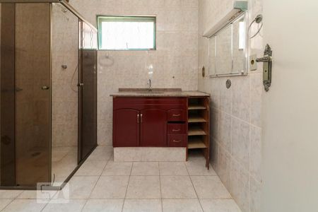 Casa à venda com 144m², 2 quartos e 2 vagas Casa à venda com 144m², 2 quartos e 2 vagasBanheiro