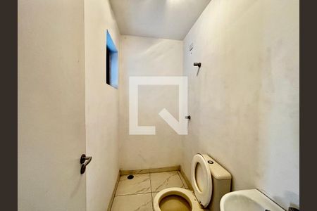 Banheiro Sala de casa para alugar com 5 quartos, 144m² em Vila Madalena, São Paulo