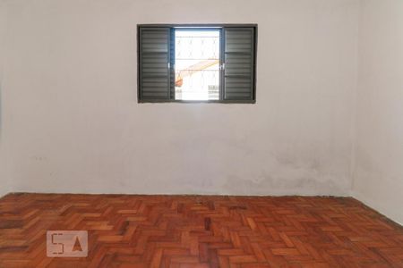 Casa à venda com 144m², 2 quartos e 2 vagas Casa à venda com 144m², 2 quartos e 2 vagasEdícula - Quarto