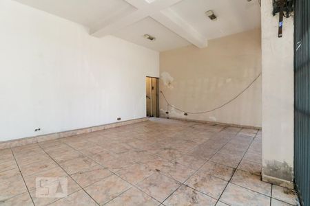 Casa à venda com 144m², 2 quartos e 2 vagas Casa à venda com 144m², 2 quartos e 2 vagasGaragem