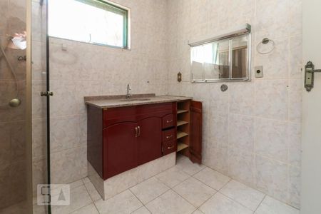 Casa à venda com 144m², 2 quartos e 2 vagas Casa à venda com 144m², 2 quartos e 2 vagasBanheiro