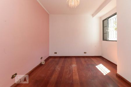 Casa à venda com 144m², 2 quartos e 2 vagas Casa à venda com 144m², 2 quartos e 2 vagasQuarto