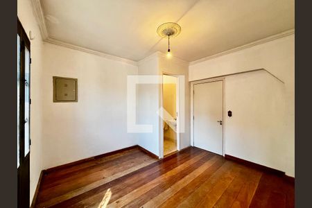 Sala de casa para alugar com 5 quartos, 144m² em Vila Madalena, São Paulo