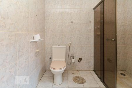 Casa à venda com 144m², 2 quartos e 2 vagas Casa à venda com 144m², 2 quartos e 2 vagasBanheiro