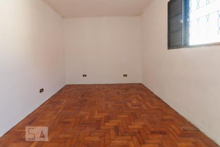 Casa à venda com 144m², 2 quartos e 2 vagas Casa à venda com 144m², 2 quartos e 2 vagasEdícula - Quarto