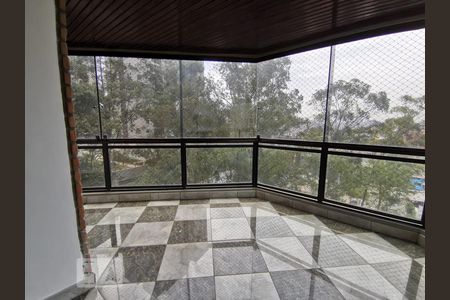 Apartamento à venda com 200m², 4 quartos e 3 vagasVaranda