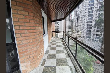 Varanda de apartamento à venda com 4 quartos, 200m² em Jardim Parque Morumbi, São Paulo