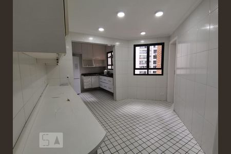 Apartamento à venda com 200m², 4 quartos e 3 vagasCozinha