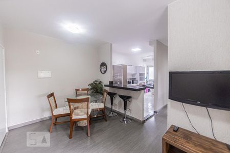 Sala de apartamento para alugar com 2 quartos, 47m² em Vila Santa Clara, São Paulo
