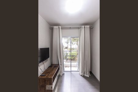 Sala de apartamento para alugar com 2 quartos, 47m² em Vila Santa Clara, São Paulo