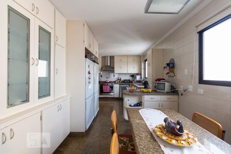 Apartamento para alugar com 280m², 4 quartos e 3 vagasCozinha