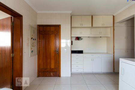 Apartamento para alugar com 280m², 4 quartos e 3 vagasÁrea de Serviço