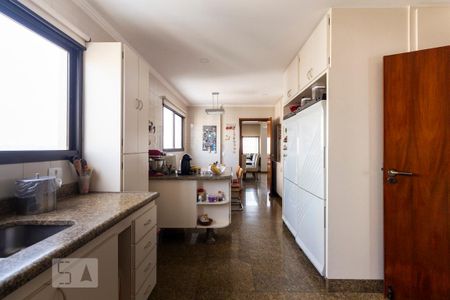 Apartamento para alugar com 280m², 4 quartos e 3 vagasCozinha
