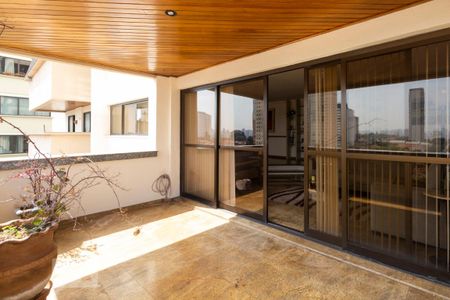 Apartamento para alugar com 280m², 4 quartos e 3 vagasvaranda